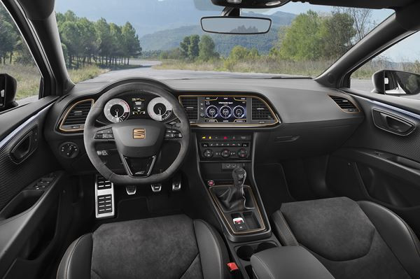 La Seat Leon Cupra R DSG débite une puissance de 300 ch