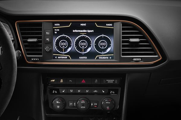 La Seat Leon Cupra R DSG débite une puissance de 300 ch