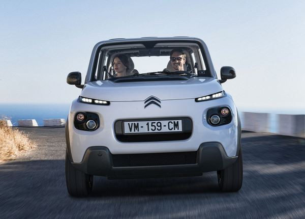 La Citroën E-Mehari restylée s'offre une version Hard Top