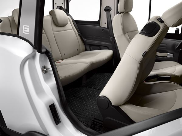 La Citroën E-Mehari restylée s'offre une version Hard Top