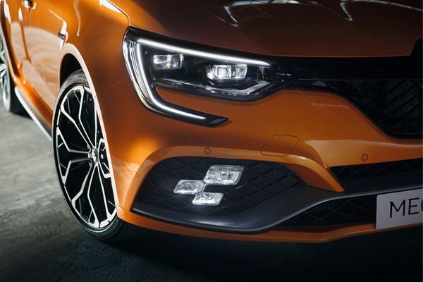 La Renault Mégane R.S. intègre des éléments issus de la compétition