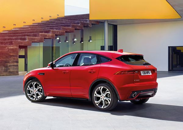 Le SUV compact Jaguar E-Pace affiche des proportions sportives