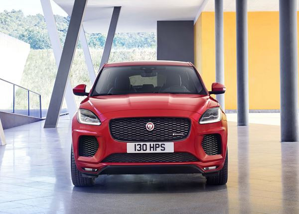 Le SUV compact Jaguar E-Pace affiche des proportions sportives