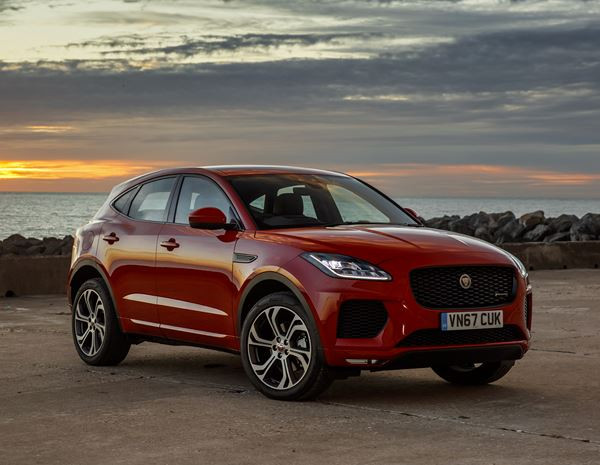 Le SUV compact Jaguar E-Pace affiche des proportions sportives