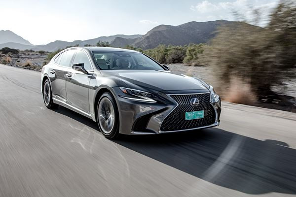 La limousine Lexus LS incarne le summum du luxe automobile japonais