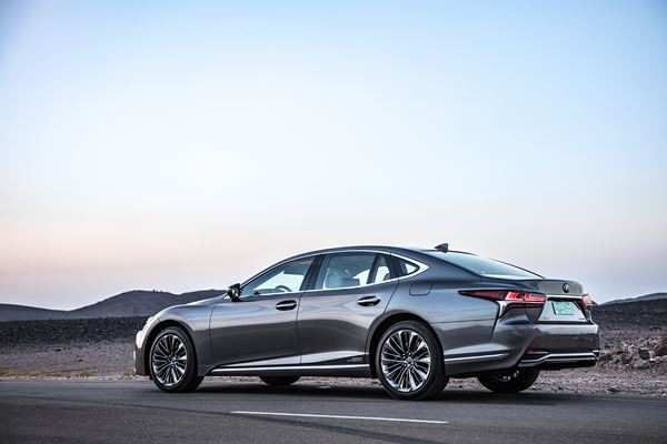 La limousine Lexus LS incarne le summum du luxe automobile japonais