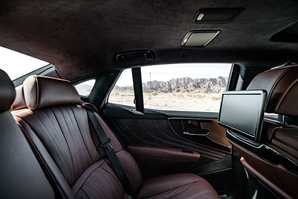 La limousine Lexus LS incarne le summum du luxe automobile japonais