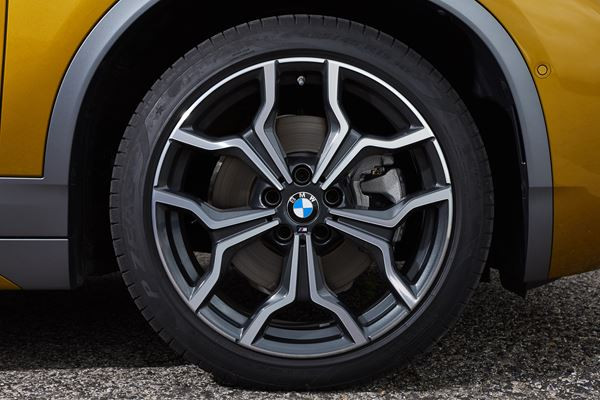 Le SUV Coupé BMW X2 affiche une allure athlétique