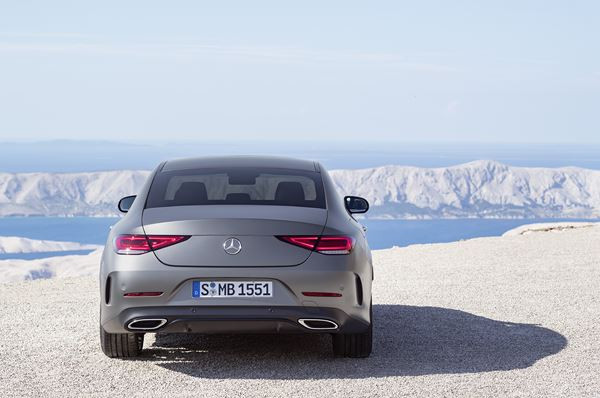 Mercedes CLS : un coupé quatre portes à la silhouette fluide aux lignes épurées