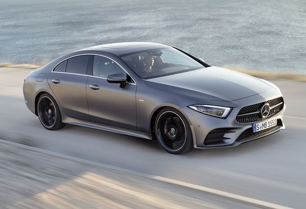 Mercedes CLS : un coupé quatre portes à la silhouette fluide aux lignes épurées