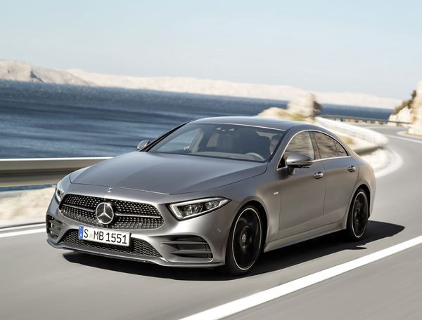 Mercedes CLS : un coupé quatre portes à la silhouette fluide aux lignes épurées