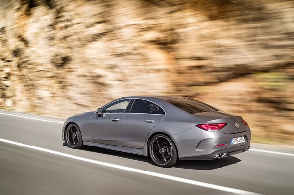 Mercedes CLS : un coupé quatre portes à la silhouette fluide aux lignes épurées