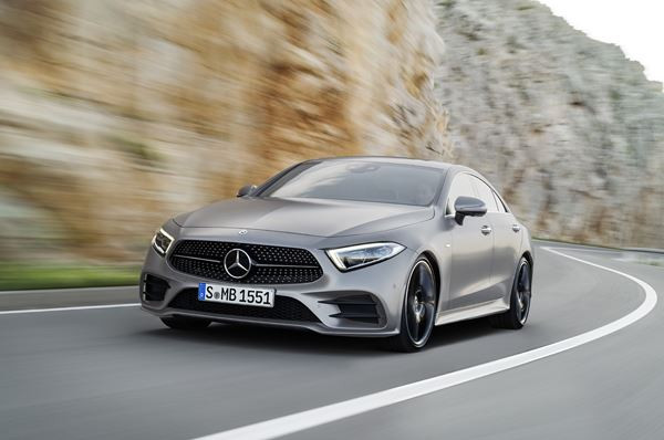 Mercedes CLS : un coupé quatre portes à la silhouette fluide aux lignes épurées