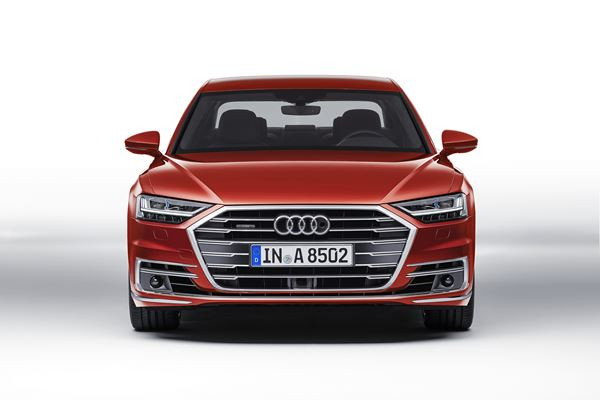 La berline de luxe Audi A8 trace la route de la conduite autonome