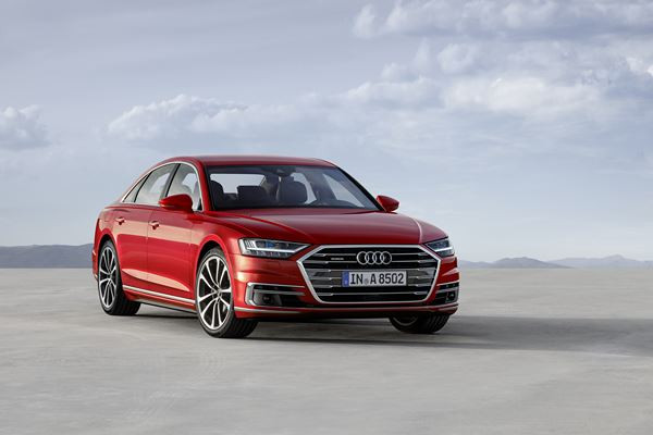 La berline de luxe Audi A8 trace la route de la conduite autonome
