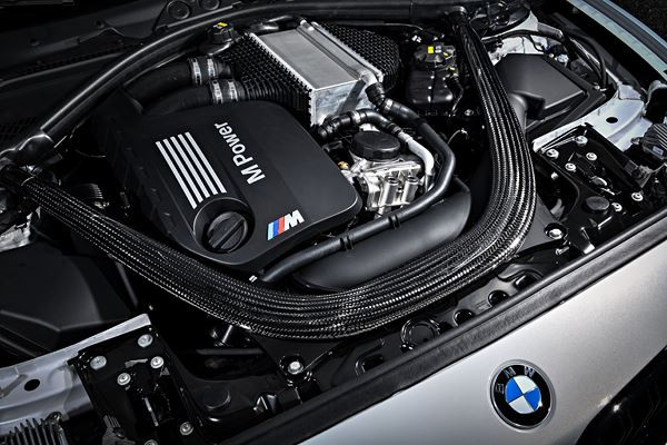 La sportive compacte BMW M2 Competition embarque un six cylindres de 410 ch