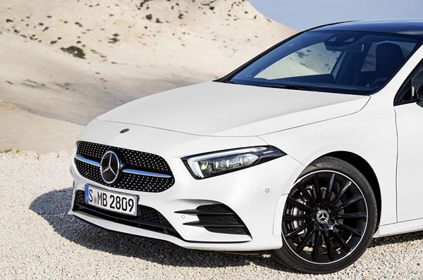 Mercedes Classe A: une luxueuse berline compacte