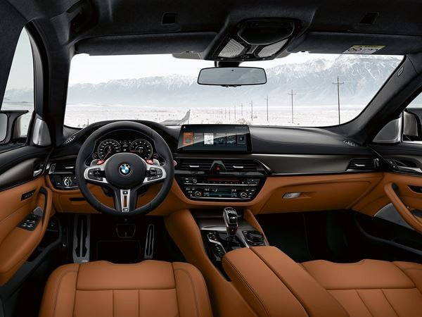 La berline hautes performances BMW M5 Compétition débite 625 ch