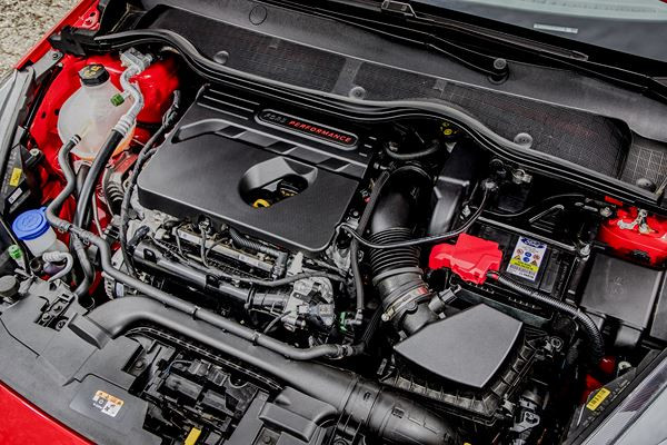 La Ford Fiesta ST embarque un bloc 3 cylindres turbocompressé de 200 ch