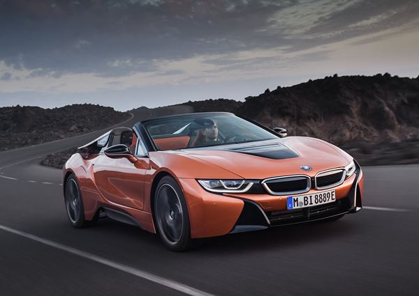 La BMW i8 plug-in hybride se décline en roadster