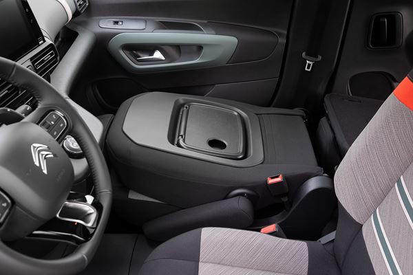 Citroën Berlingo: un ludospace à la morphologie différente avec un pare-brise avancé