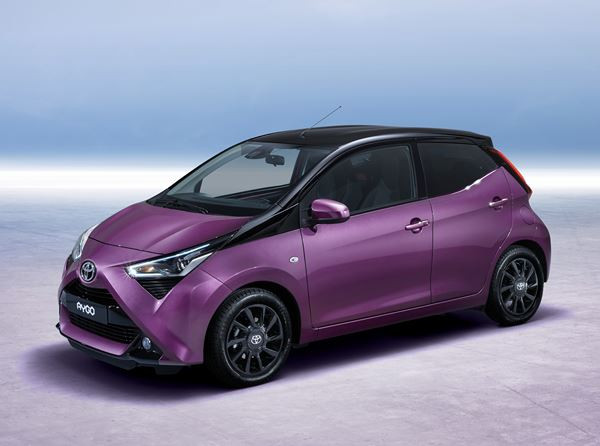 La Toyota Aygo restylée accentue son image jeune et originale