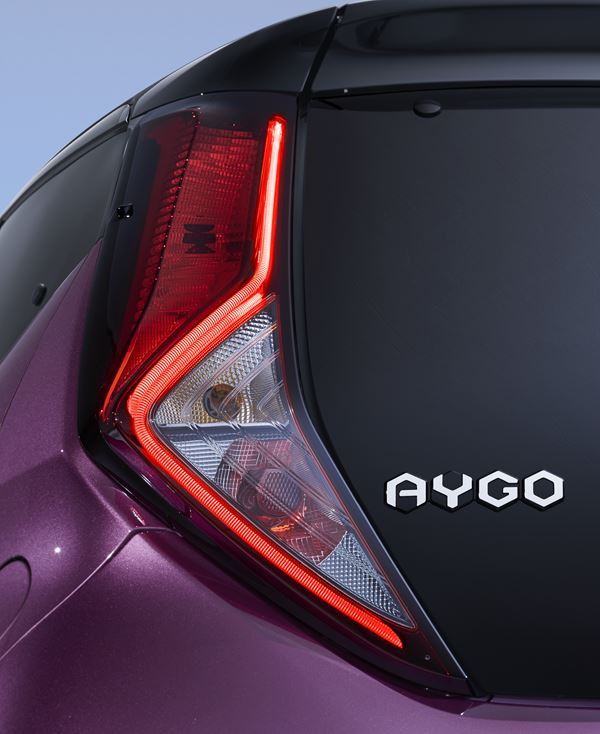 La Toyota Aygo restylée accentue son image jeune et originale