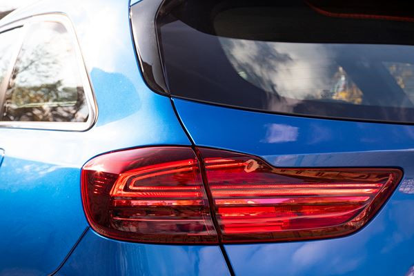 Kia Ceed SW : un break de taille compacte au design athlétique