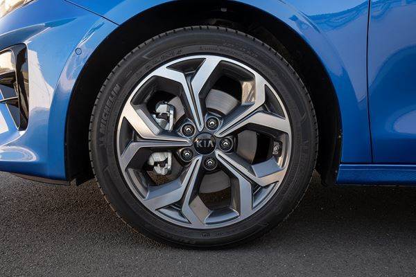 Kia Ceed SW : un break de taille compacte au design athlétique