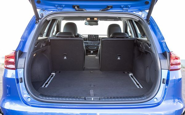 Kia Ceed SW : un break de taille compacte au design athlétique