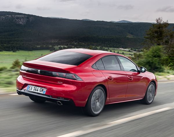 Peugeot 508 : une berline radicale à l’architecture basse et compacte