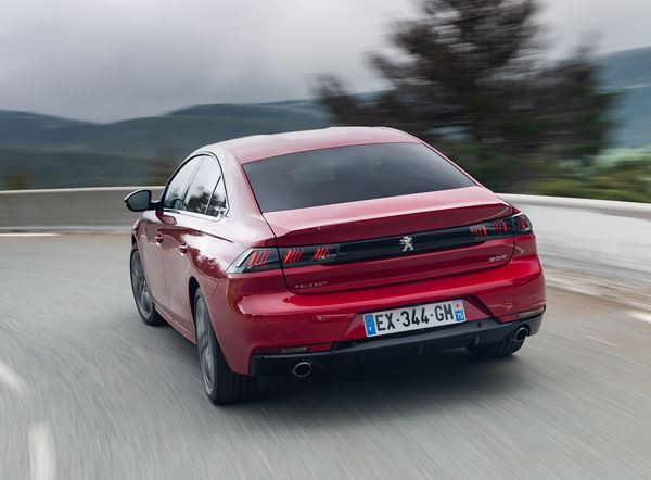 Peugeot 508 : une berline radicale à l’architecture basse et compacte