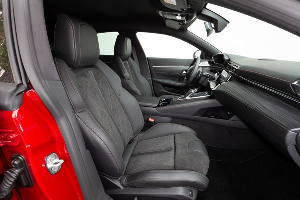 Peugeot 508 : une berline radicale à l’architecture basse et compacte