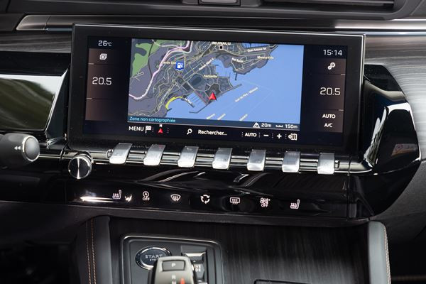 Peugeot 508 : une berline radicale à l’architecture basse et compacte