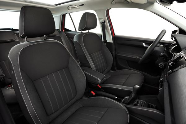 La Skoda Fabia s'offre des faces avant et arrière légèrement revues
