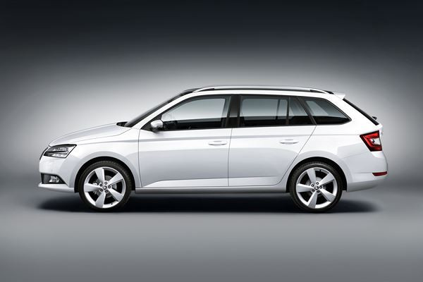 La Skoda Fabia Combi s'offre des faces avant et arrière légèrement revues