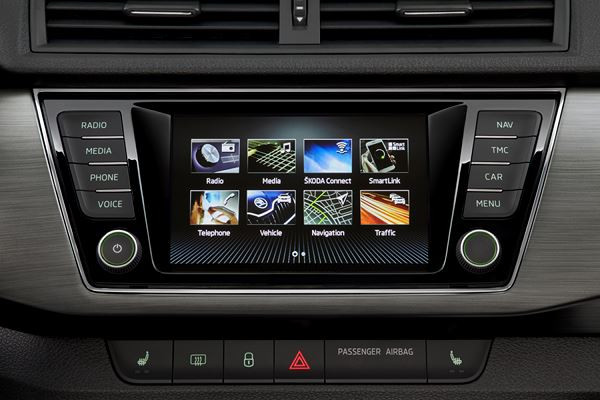 La Skoda Fabia Combi s'offre des faces avant et arrière légèrement revues