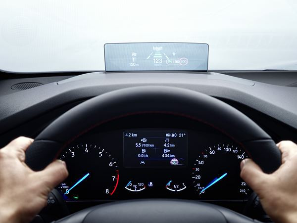 Ford Focus: une berline au design émotionnel conçue sur un nouveau châssis