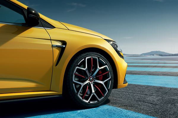 La Renault Mégane R.S. Trophy débite 300 ch