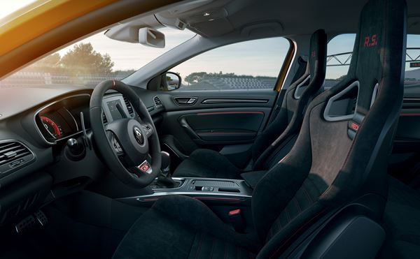La Renault Mégane R.S. Trophy débite 300 ch