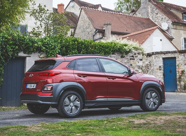 Le SUV urbain Hyundai Kona se décline en version électrique