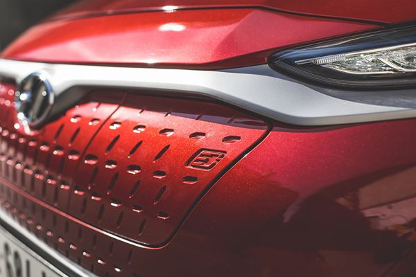Le SUV urbain Hyundai Kona se décline en version électrique