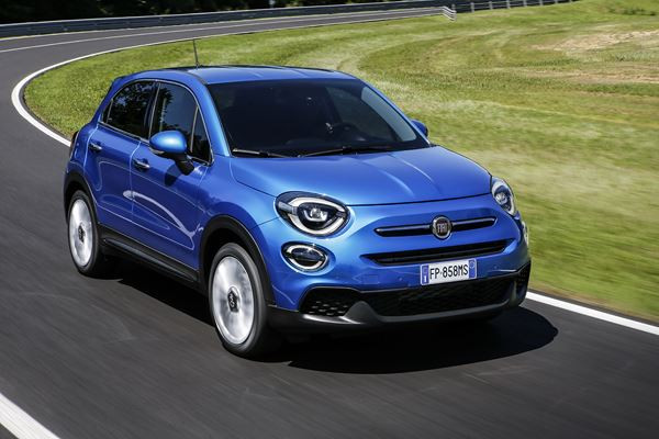 Le crossover urbain Fiat 500X s'offre un extérieur rafraîchi