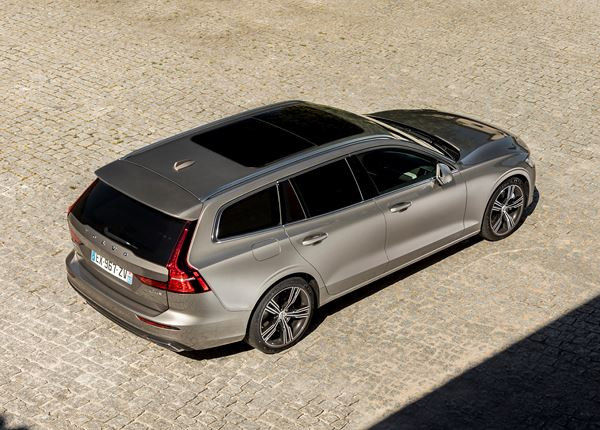 Volvo V60: un break familial esthétique au sens pratique
