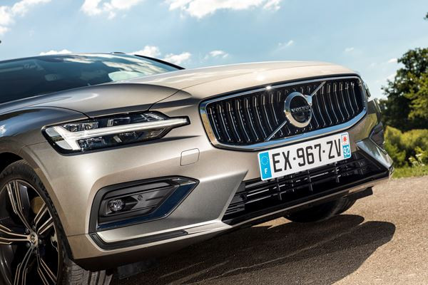 Volvo V60: un break familial esthétique au sens pratique