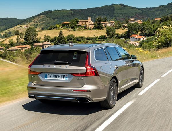 Volvo V60: un break familial esthétique au sens pratique