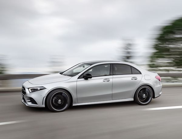 Mercedes Classe A Berline: une berline quatre portes compacte à coffre séparé