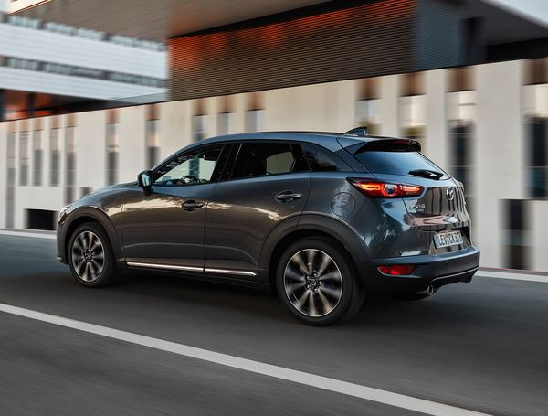 Le Mazda CX-3 restylé affiche une calandre redessinée