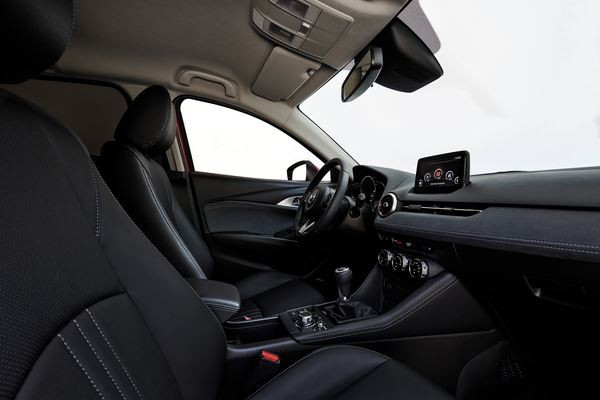 Le Mazda CX-3 restylé affiche une calandre redessinée