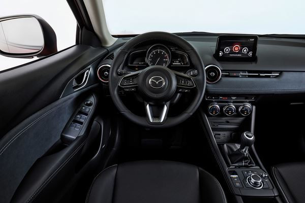 Le Mazda CX-3 restylé affiche une calandre redessinée